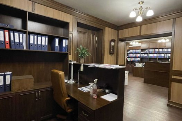Продажа офисов 40м2, 79м2, 60м2 в центре Киева на ул. Институтская